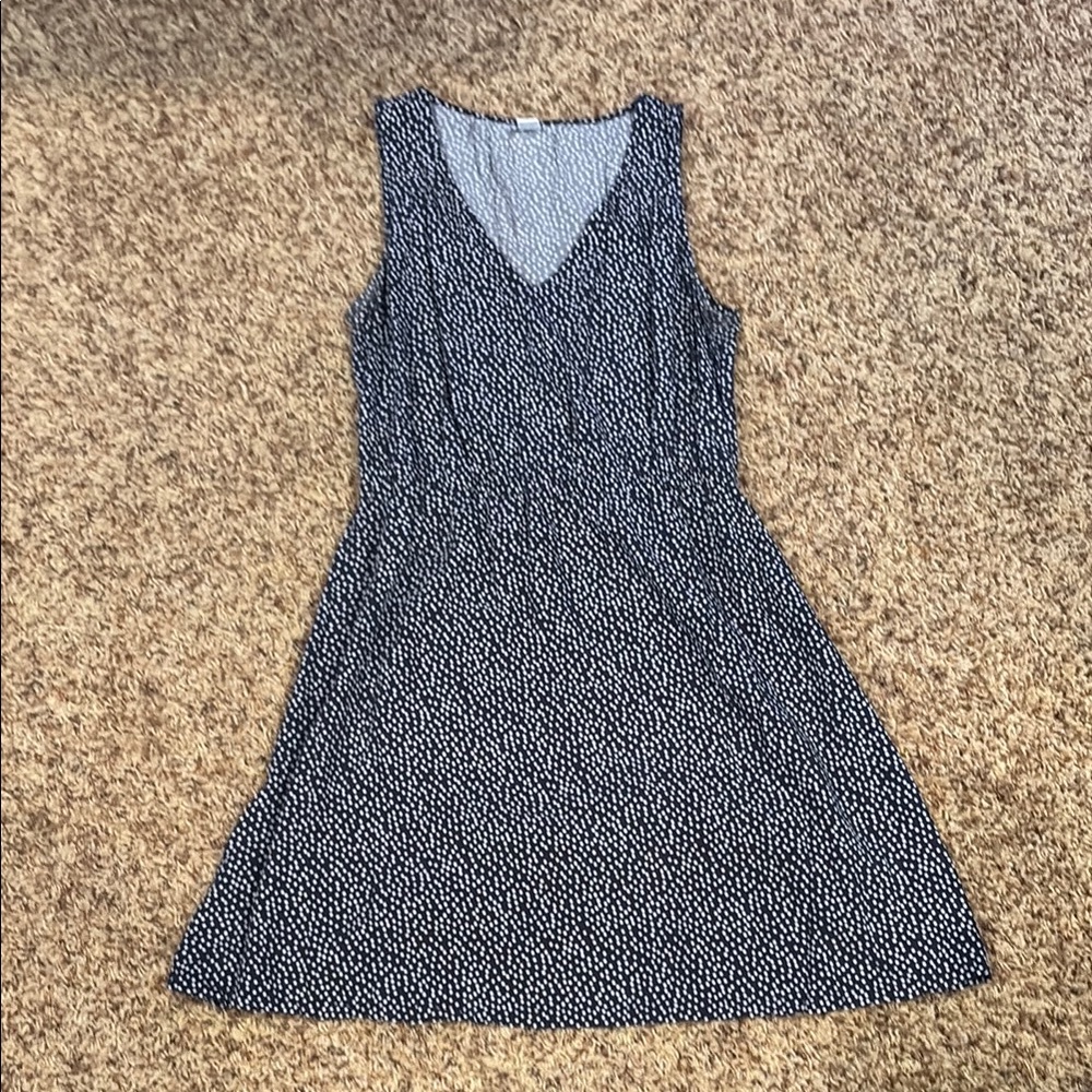 Old Navy Blue and White Sleeveless V-Neck Sundress